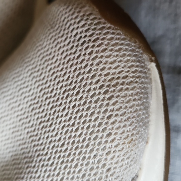 New Balance white womans tennis shoe size 7 - Picture 10 of 15